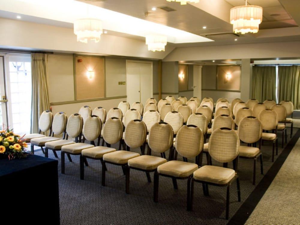 דריימן Buchanan Arms Hotel & Leisure, Sure Hotel Collection מראה חיצוני תמונה