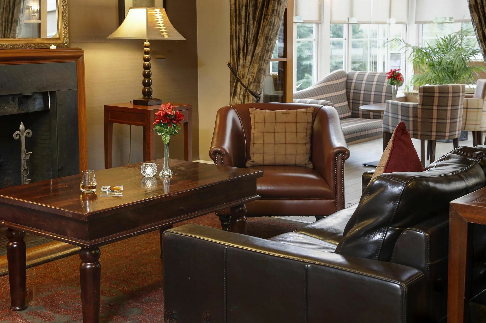 דריימן Buchanan Arms Hotel & Leisure, Sure Hotel Collection מראה חיצוני תמונה